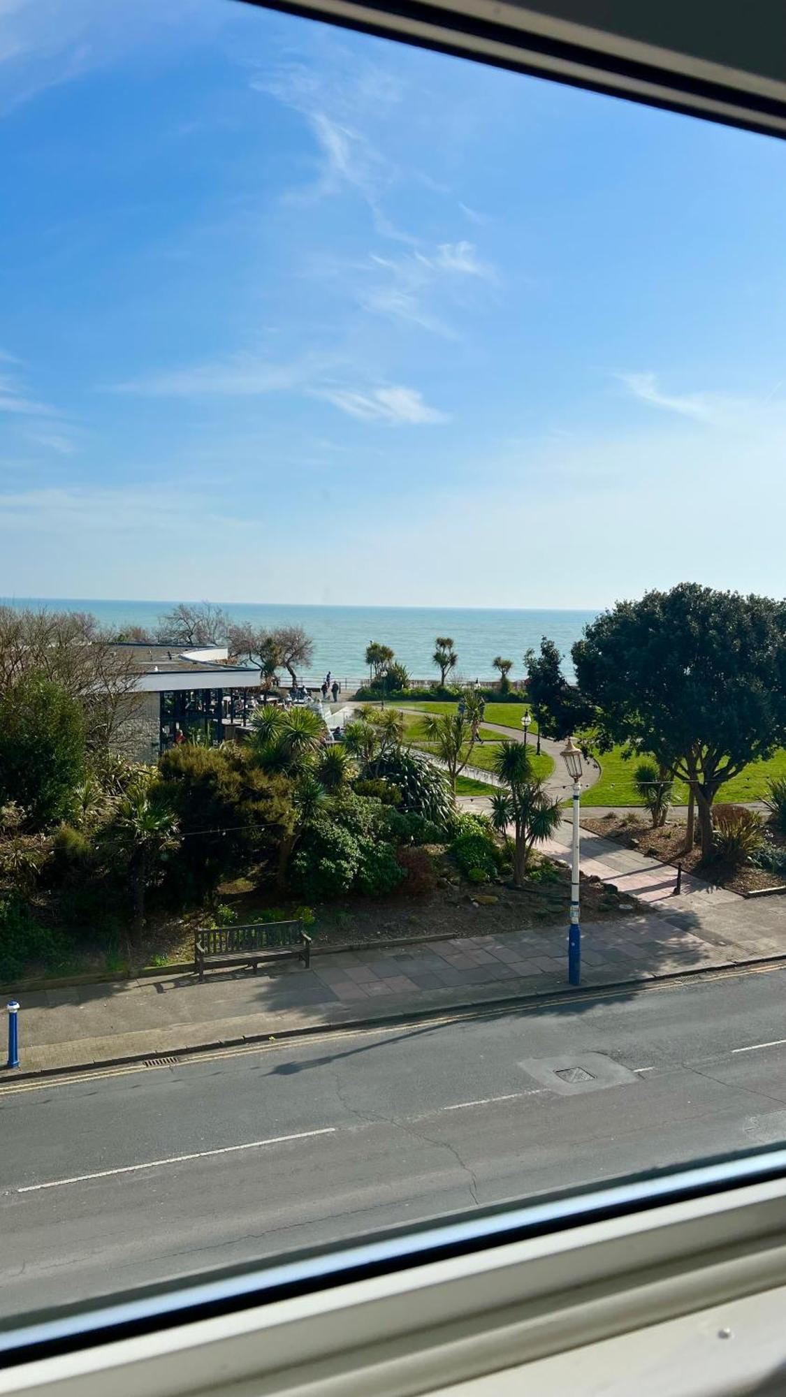 The New England Tournoi d'Eastbourne